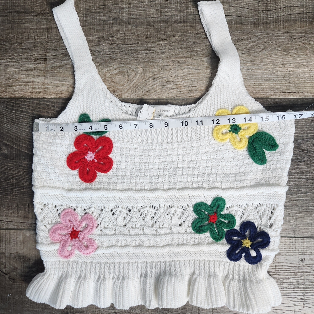 Blu‎ Pepper Citton White Knit Top W Floral Motifs M JRs Boho Cottagecore Retro - Picture 3 of 6